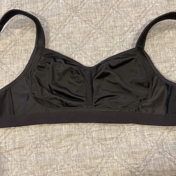 Lululemon Black Ta Ta Tamer 34D - Picture 13 of 16